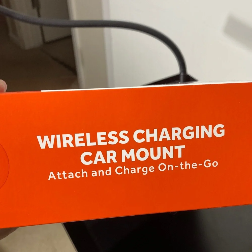 Griffin Black Wireless Charging Car Mount